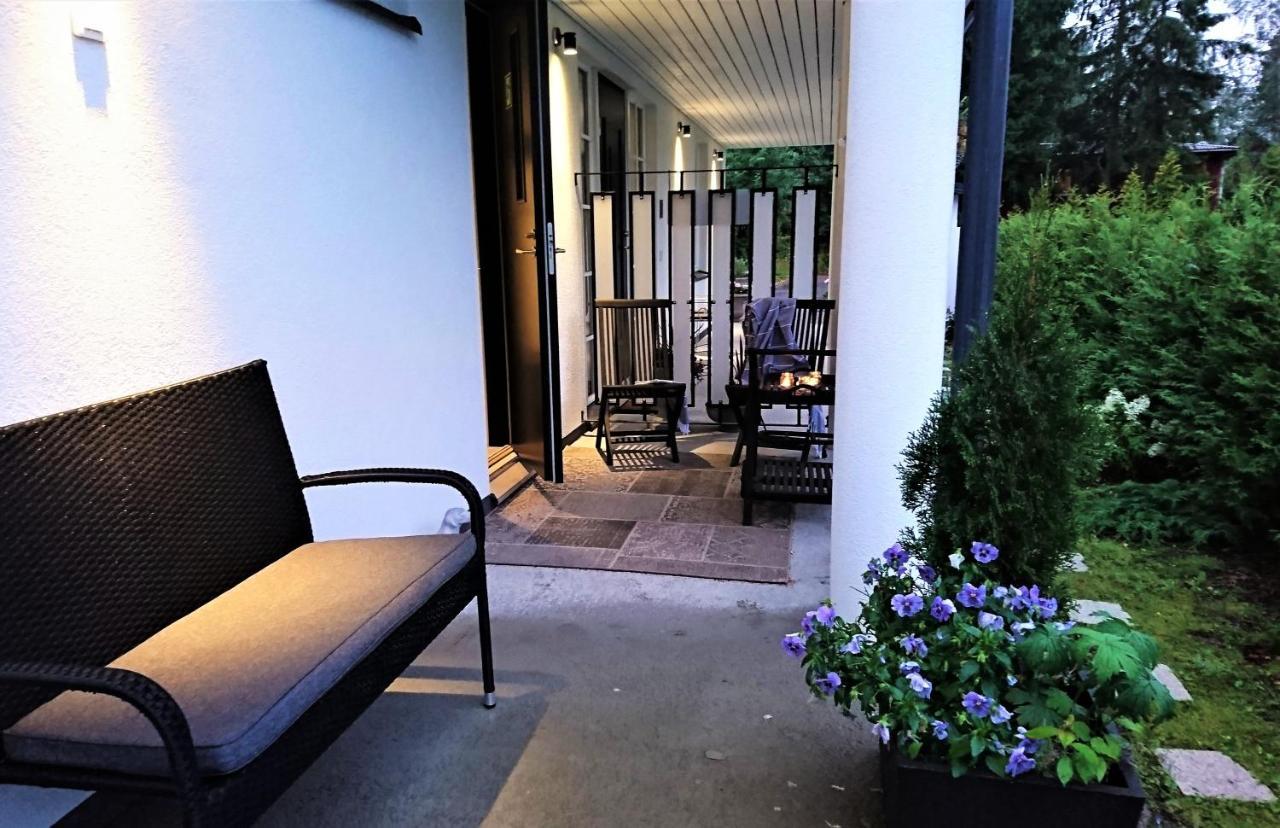 Villa Jokivarsi Bed & Breakfast Вантаа Экстерьер фото