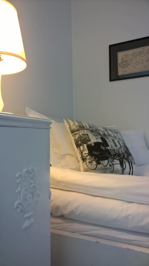 Villa Jokivarsi Bed & Breakfast Вантаа Экстерьер фото